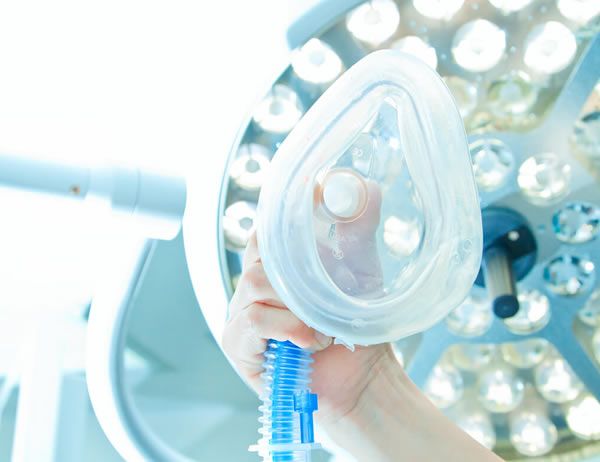 Лечение зубов без боли под наркозом