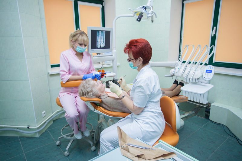 на приёме у стоматолога